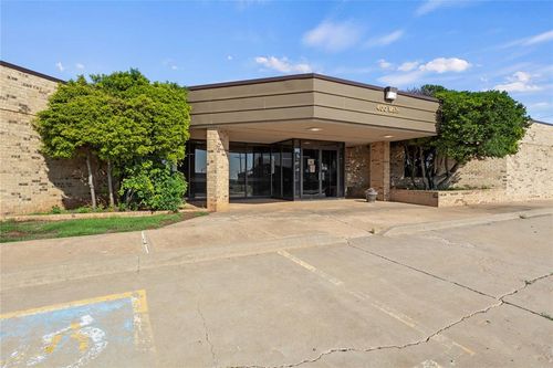 400 S Main St, Butler, OK, 73625-9517 | Card Image
