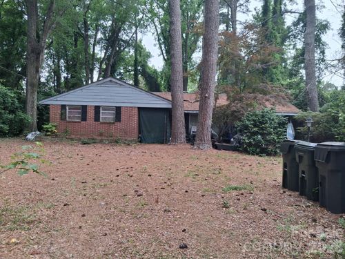 105 S Randolph St, Goldsboro, NC, 27530-5328 | Card Image