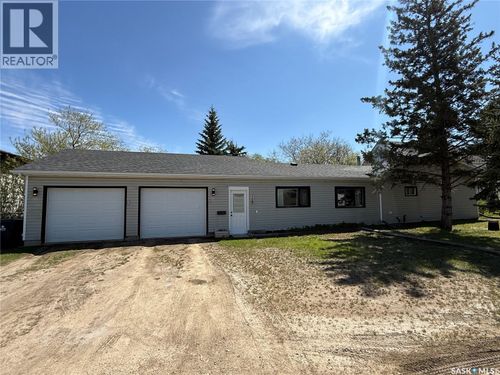 109 Windsor Ave, Hague, SK, S0K1X0 | Card Image