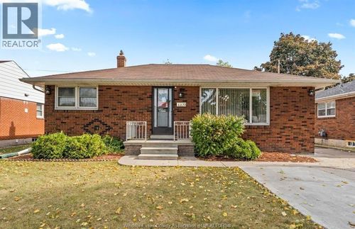 main-level-1374 Josephine, Windsor, ON, N9B2L9 | Card Image