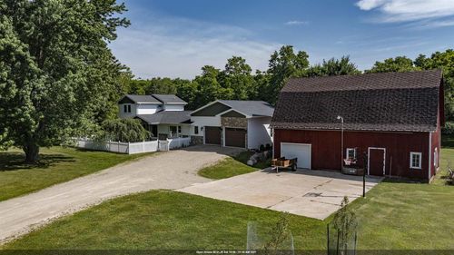 E174 Cobbtown Road, Farmington, WI, 54981 | Card Image