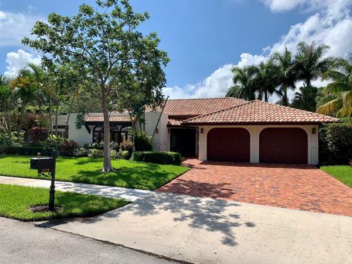 2570 Nw 27th St, Boca Raton, FL, 33434-3654 | Card Image