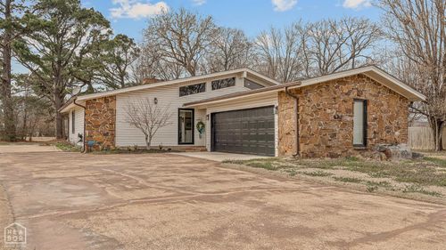 2813 Martinbrook Dr, Jonesboro, AR, 72401-5921 | Card Image