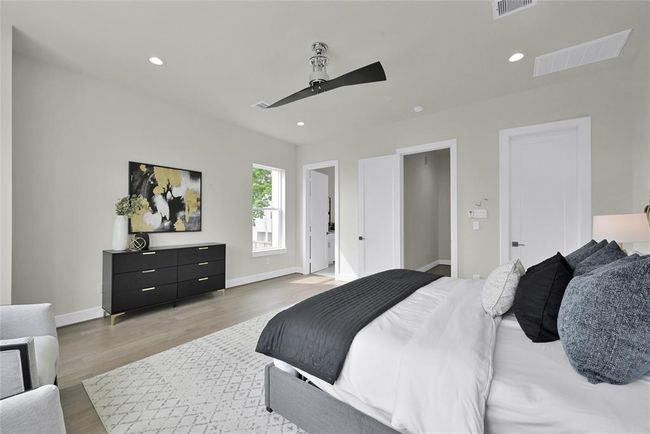 B - 2808 Cary St, House other with 3 bedrooms, 4 bathrooms and null parking in Houston TX | Image 19