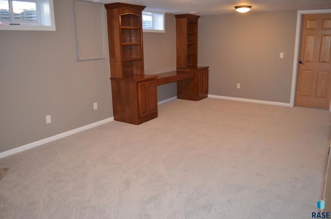 912 S Cloudas Ave, House other with 5 bedrooms, 2 bathrooms and null parking in Sioux Falls SD | Image 15