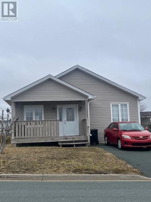 8 Jaycee Place, St. John's, NL, A1E0B6 | Card Image