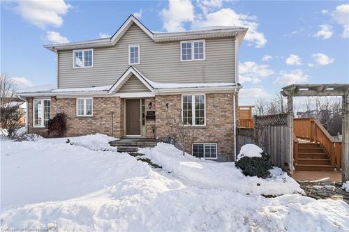 122 Chesterton Lane, Guelph, ON, N1E7B8 | Card Image