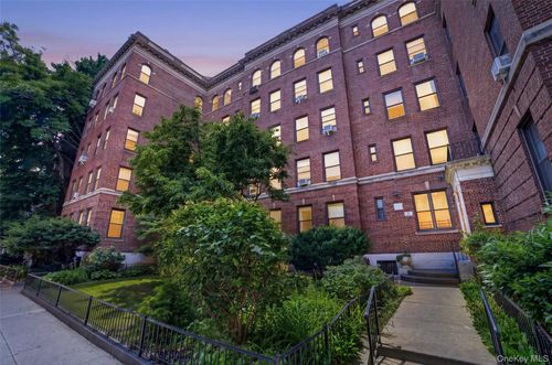 1-37-32 80th 80th St, Jackson Heights, NY, 11372-6827 | Card Image