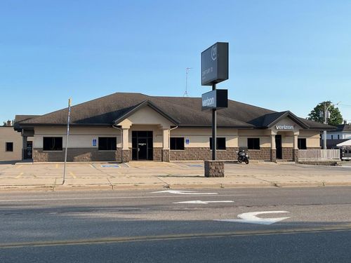 405 W Lincoln Ave, Fergus Falls, MN, 56537-2007 | Card Image