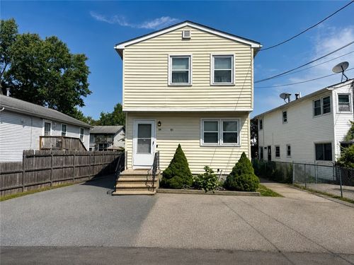 89 Manomet St, Providence, RI, 02909-3925 | Card Image