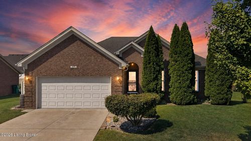 168 Maplewood Dr, Shepherdsville, KY, 40165-5646 | Card Image