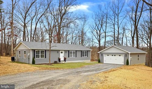 151 Scarlet Oak Dr, HARPERS FERRY, WV, 25425-4411 | Card Image