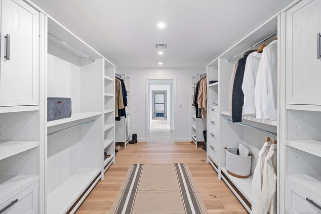 148 W Hills Rd, House other with 5 bedrooms, 5 bathrooms and null parking in New Canaan CT | Image 23