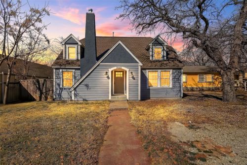 2115 Roanoke Ave, Dallas, TX, 75235-3224 | Card Image