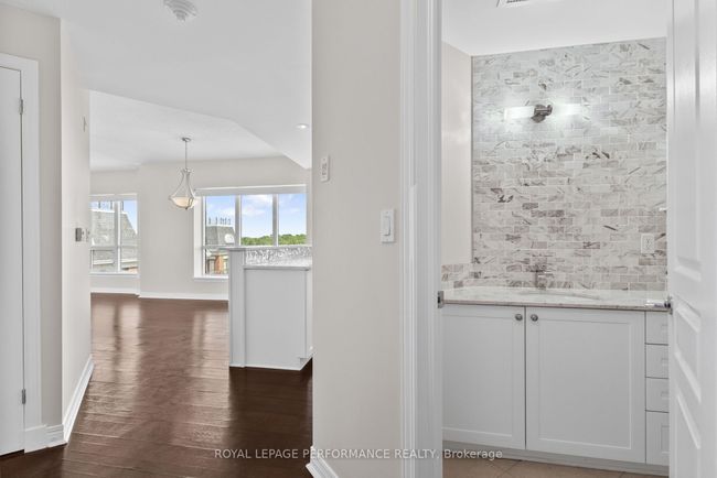 610 - 955 Beauparc Pvt, Condo with 2 bedrooms, 2 bathrooms and null parking in Gloucester ON | Image 6