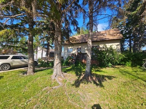 4535 46 Street, Sylvan Lake, AB, T4S1L2 | Card Image