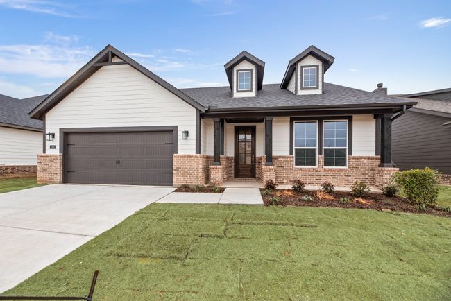 1241 Comal Ln, House other with 4 bedrooms, 2 bathrooms and null parking in Springtown TX | Image 4