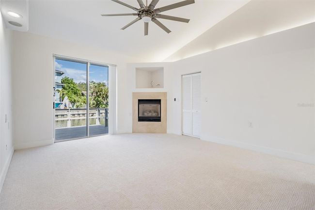 2127 Lagoon Dr, House other with 3 bedrooms, 2 bathrooms and null parking in DUNEDIN FL | Image 16
