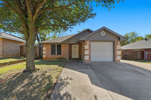 1304 Paco Trl, Denton, TX, 76209-4620 | Card Image