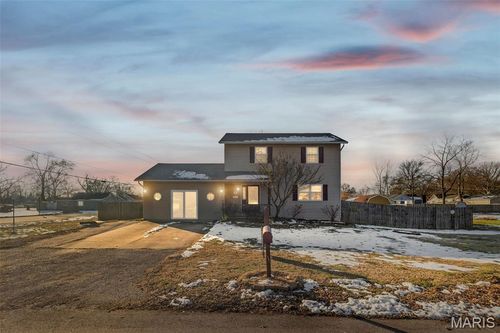 350 Illinois Ave, Wood River, IL, 62095-1390 | Card Image