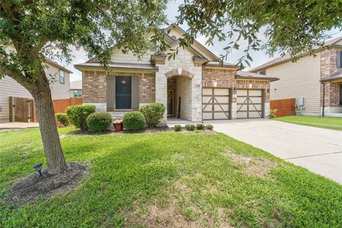 600 Gina Dr, Kyle, TX, 78640-5992 | Card Image