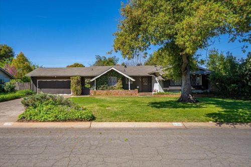 3708 Traverse St, Redding, CA, 96002-3105 | Card Image