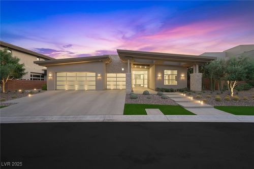 11 Hawkeye Ln, Las Vegas, NV, 89135-7929 | Card Image