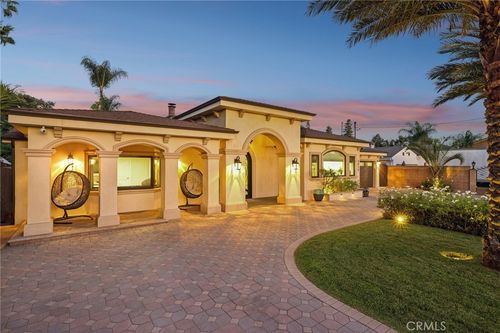 6850 Longridge Ave, North Hollywood, CA, 91605-4740 | Card Image