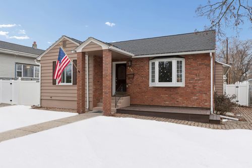 475 3rd Avenue East N, Kalispell, MT, 59901-3719 | Card Image