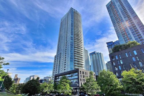 607-75 Queens Wharf Rd, Toronto, ON, M5V0J8 | Card Image
