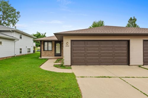 25332535 Sun Ter, GREEN BAY, WI, 54311-5251 | Card Image