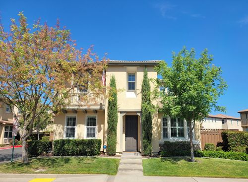 206 Barnhill Dr, Folsom, CA, 95630-8738 | Card Image