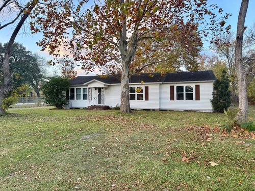 700 E Wallisville Rd, Highlands, TX, 77562-3914 | Card Image