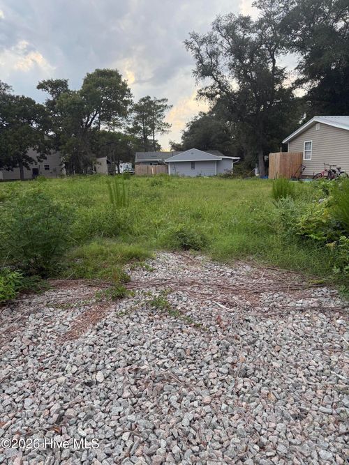 107 Ne 20th Street, Oak Island, NC, 28465 | Card Image