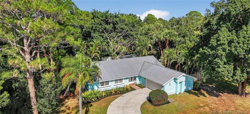 2041 Se Giffen Ave, Port St. Lucie, FL, 34952-5823 | Card Image