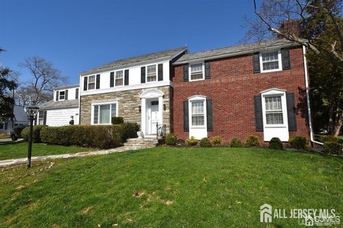 195 New York Ave, New Brunswick, NJ, 08901-1713 | Card Image