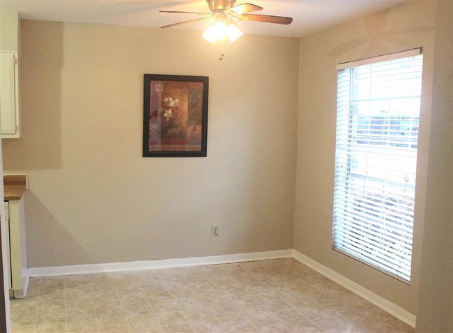 8642 Glen Meadow Ln, Condo with 2 bedrooms, 2 bathrooms and null parking in Beaumont TX | Image 4