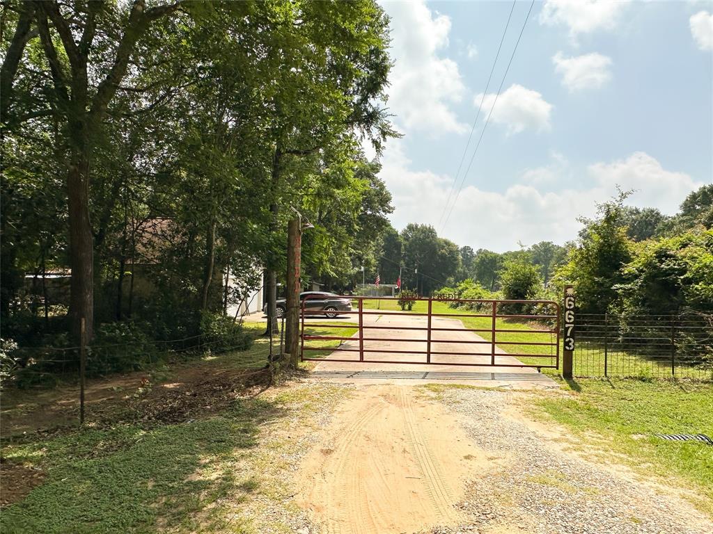 Planters Row Ln, Plantersville, TX 77363
