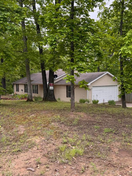 7750 W Hughes Rd, HARRISBURG, MO, 65256-9010 | Card Image