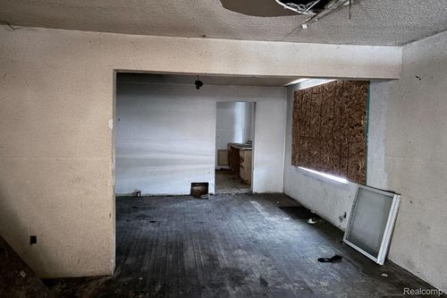 19375 Danbury St, Highland Park, MI, 48203-1644 | Card Image