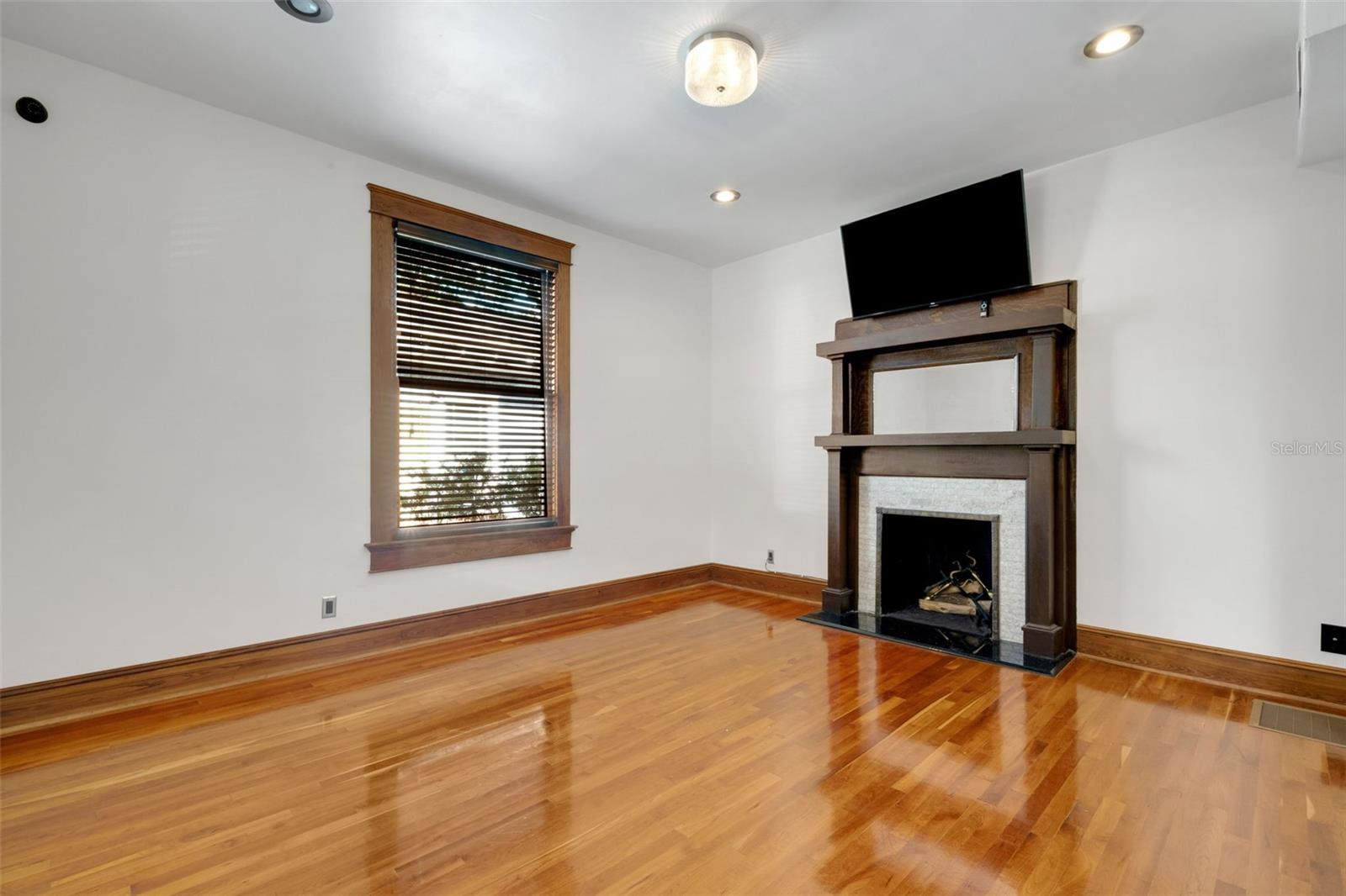 Residential in LAKELAND 4