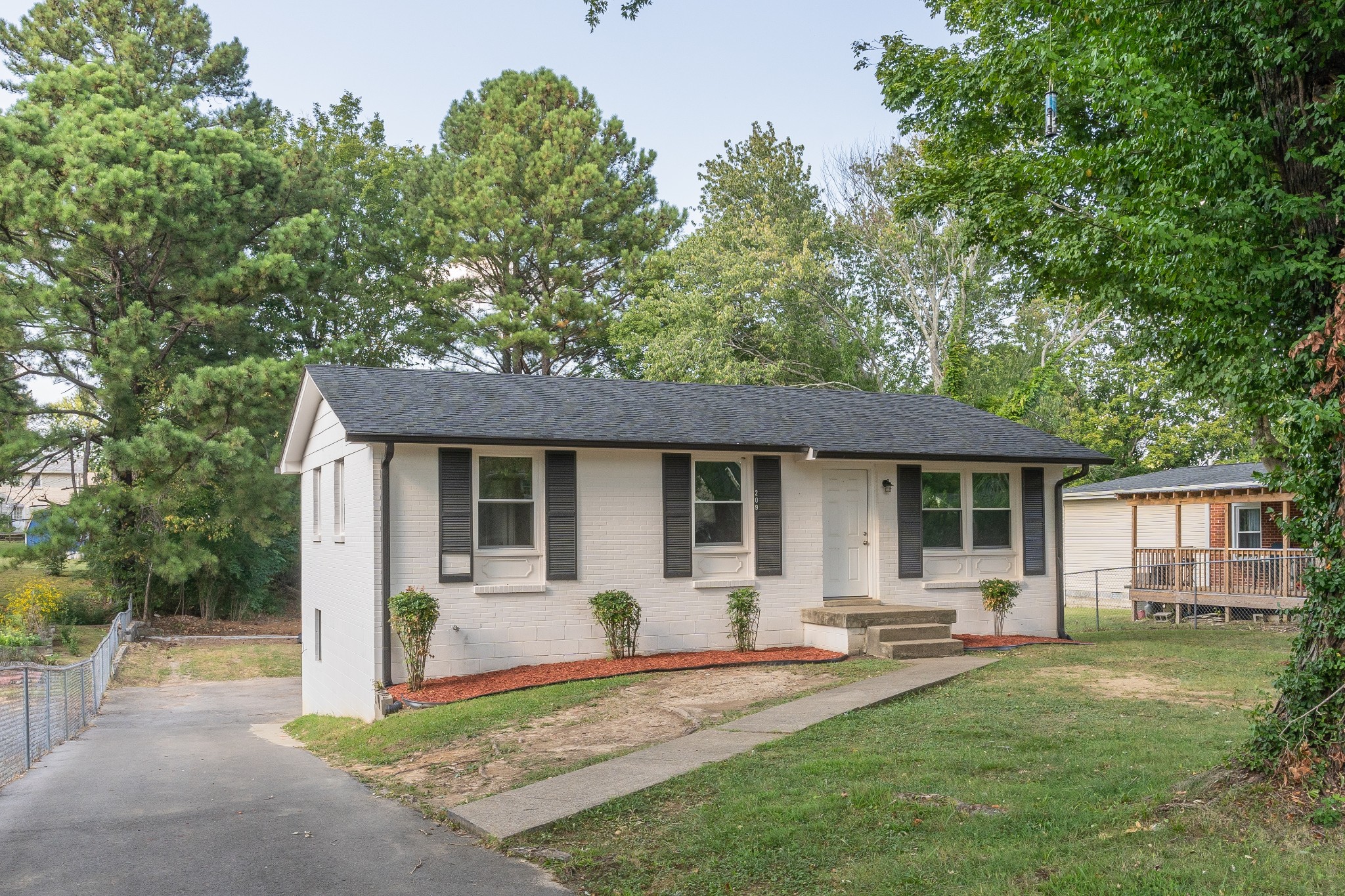 Pitt Ln, Springfield, TN 37172