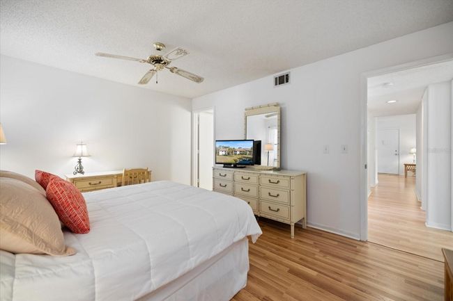 APT-108 - 752 White Pine Tree Rd, Condo with 2 bedrooms, 2 bathrooms and null parking in VENICE FL | Image 19
