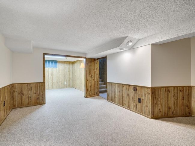 13 - Family Room.jpg | Image 13