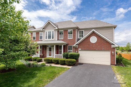 815 Preston Ln, Oswego, IL, 60543-2002 | Card Image