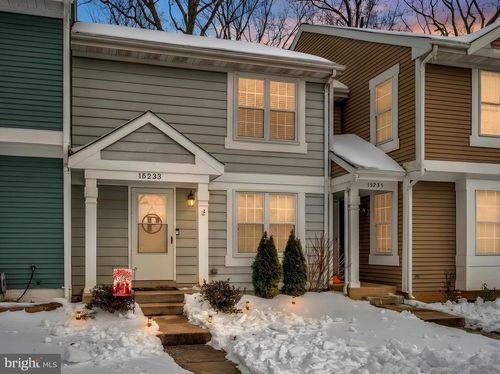 15233 Streamside Ct, DUMFRIES, VA, 22025-5201 | Card Image