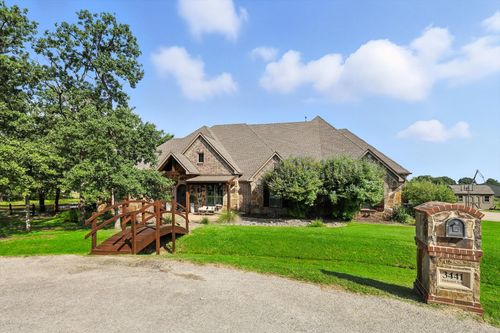 3441 Enchanted Acres Dr, Burleson, TX, 76028-3293 | Card Image
