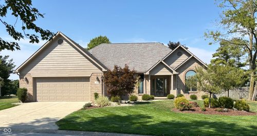 828 Saint Andrews Dr, Avon, IN, 46123-8993 | Card Image