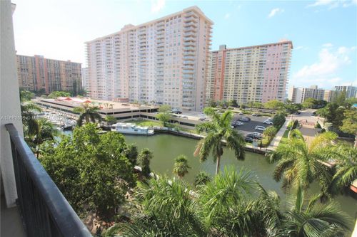 apt-2612-17150 N Bay Rd, Sunny Isles Beach, FL, 33160-3462 | Card Image