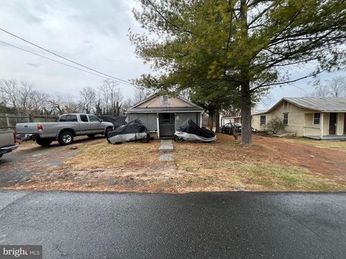 2339 Third St, MIDDLETOWN, VA, 22645-9563 | Card Image